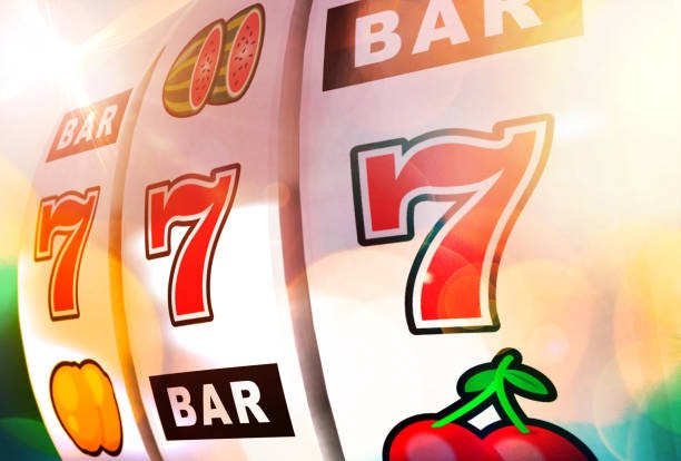 138saga mobile app interface showing casino games and sportsbook options